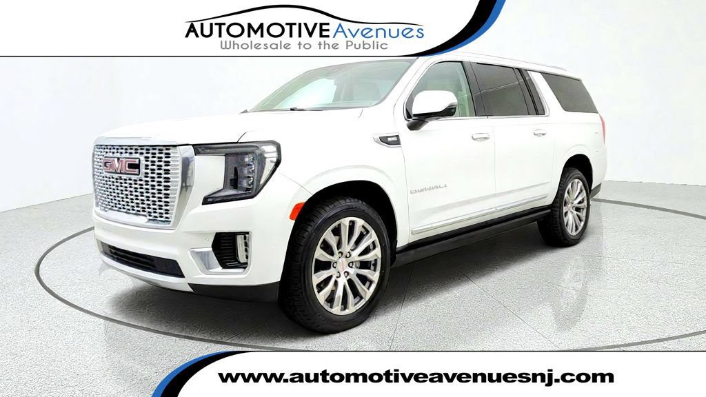 Used 2022 GMC Yukon XL Denali AWD/4WD image 1