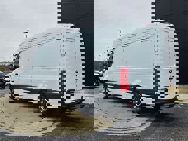 Used 2024 Mercedes-Benz Sprinter 2500 w/ Acoustic Package image 6