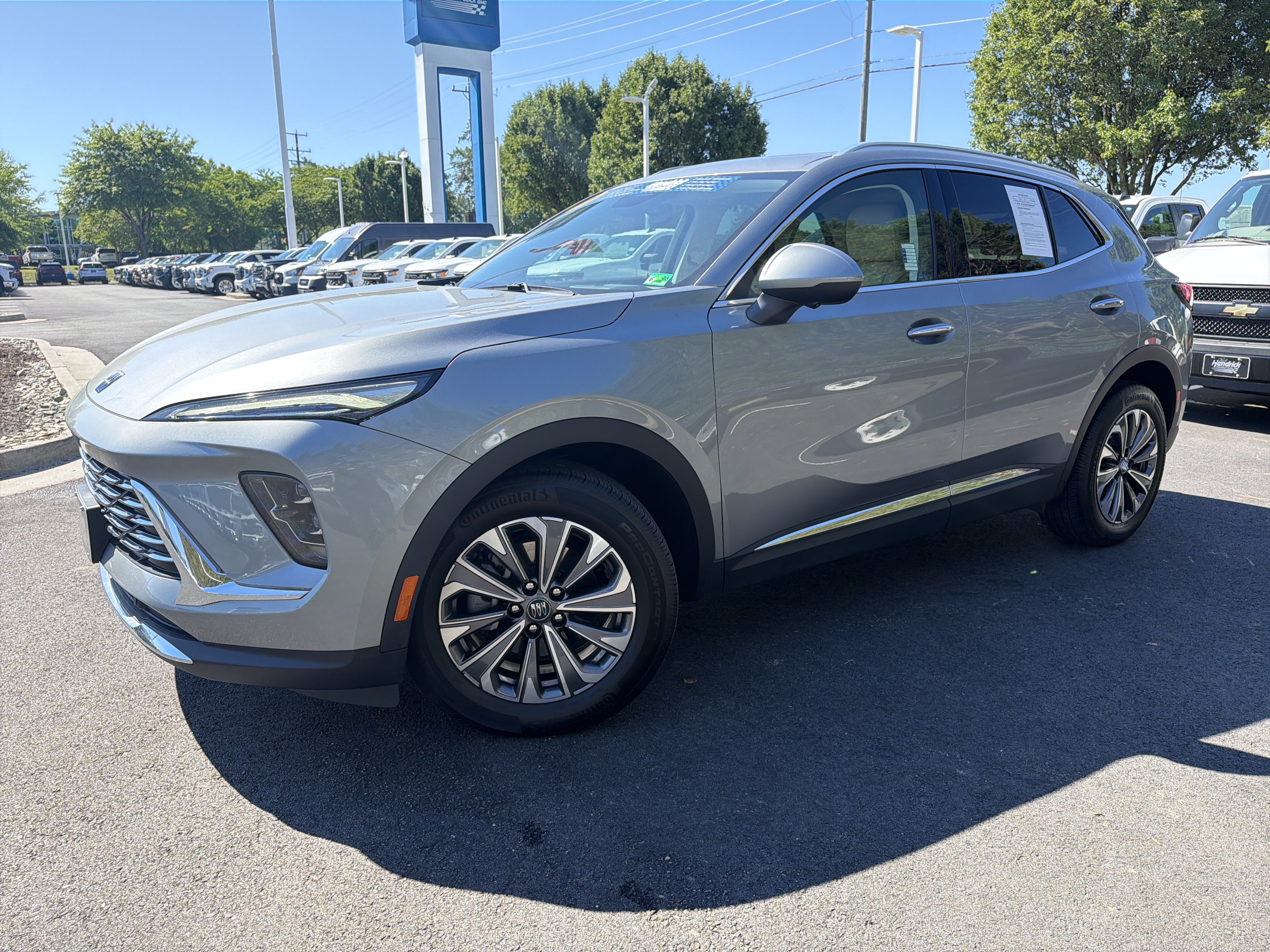 Used 2025 Buick Envision Preferred AWD/4WD image 5