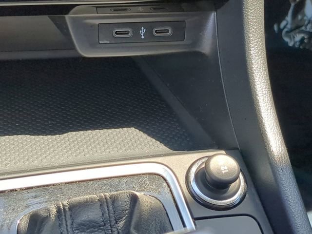 Used 2020 Volkswagen Jetta SE w/ SE Cold Weather Package image 22