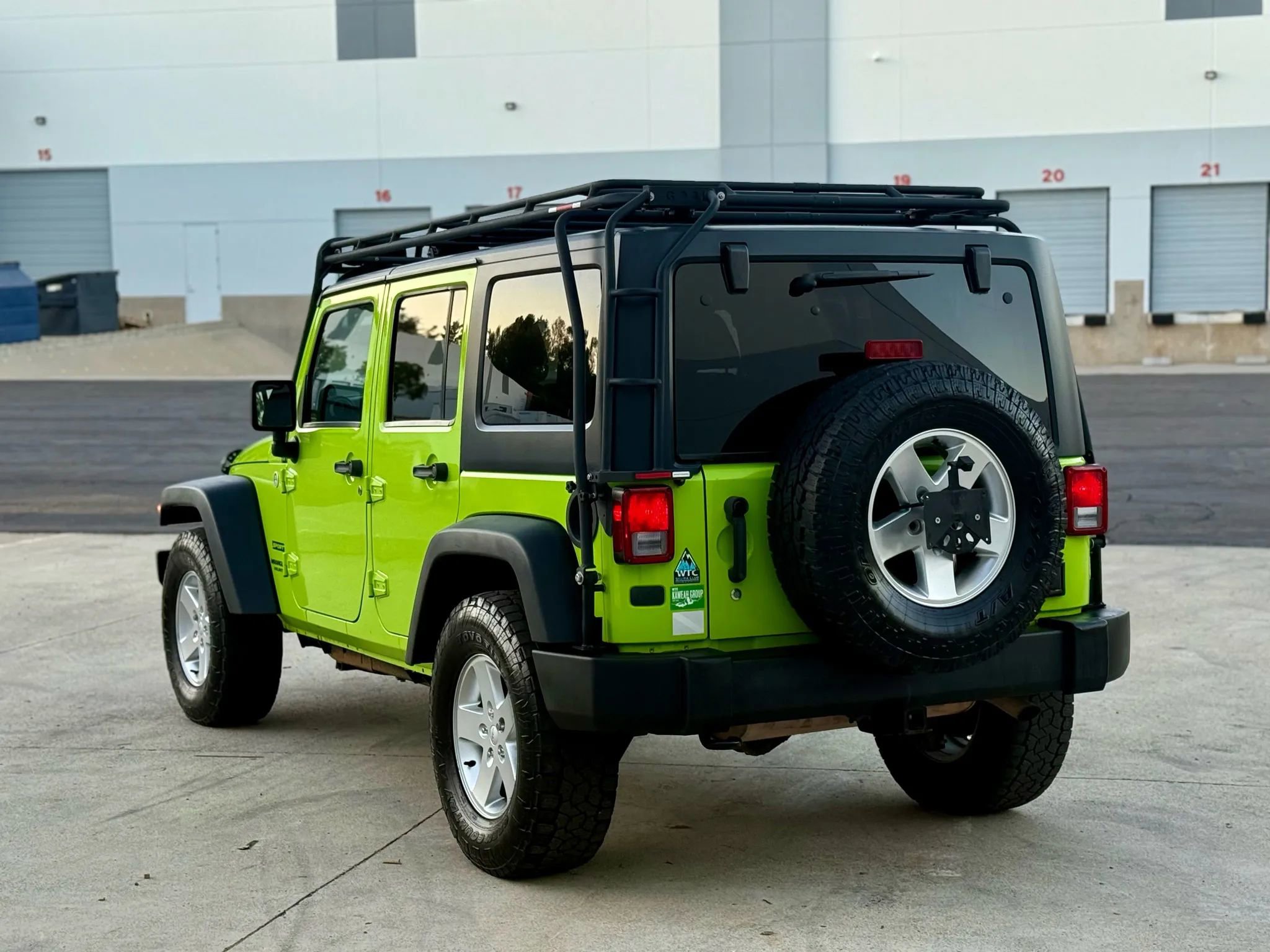 Used 2013 Jeep Wrangler Unlimited Sport AWD/4WD image 11