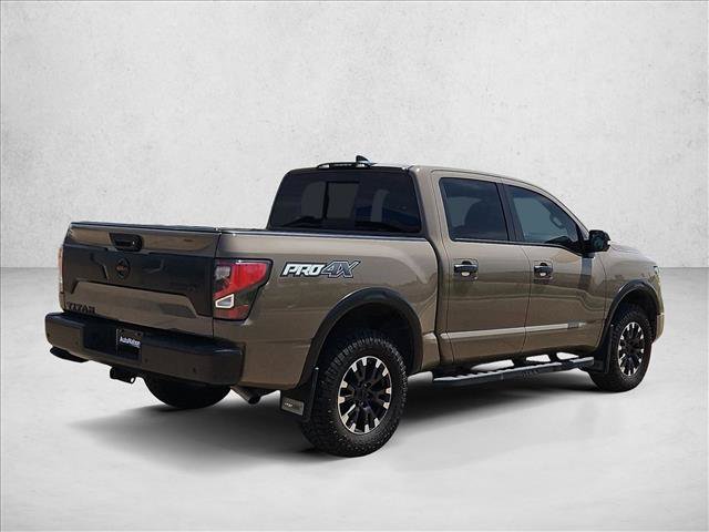Used 2022 Nissan Titan PRO-4X w/ Pro-4x Convenience Package AWD/4WD image 5