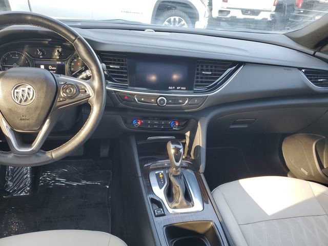 Used 2019 Buick Regal Avenir w/ Driver Confidence Package II FWD image 13