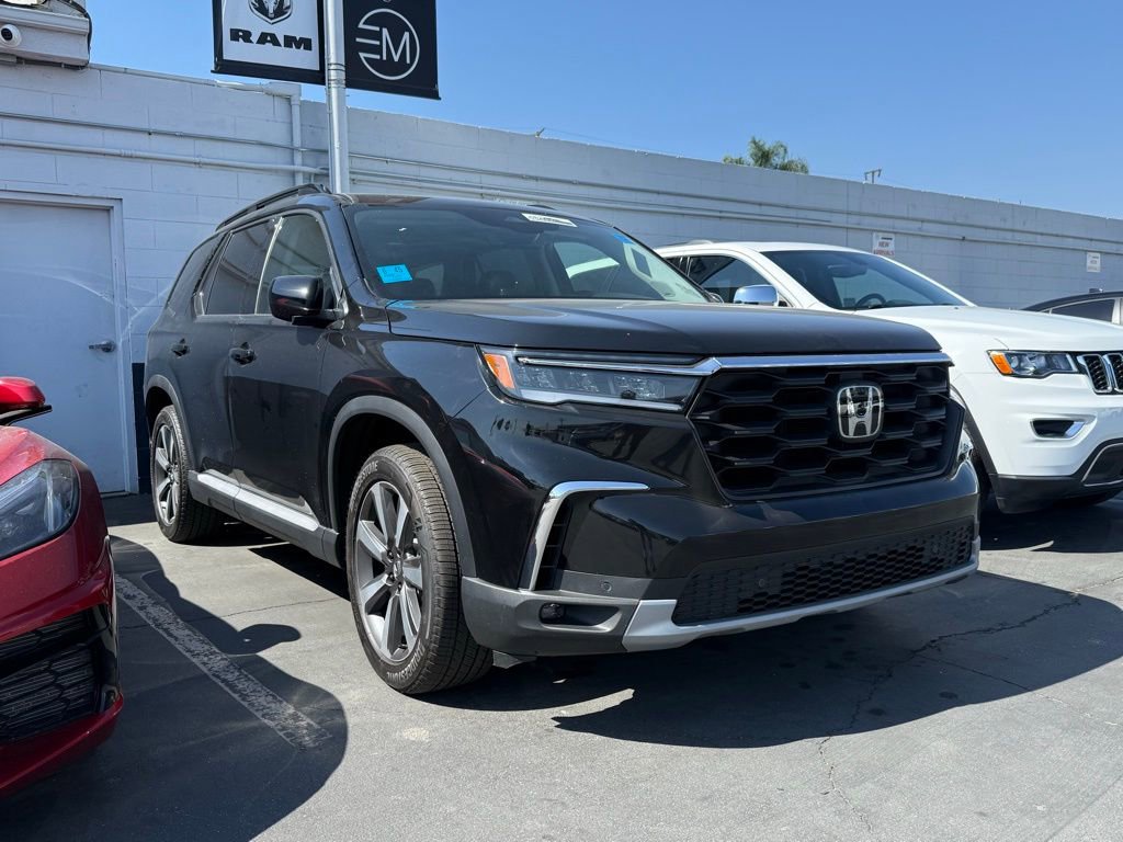 Used 2025 Honda Pilot Touring