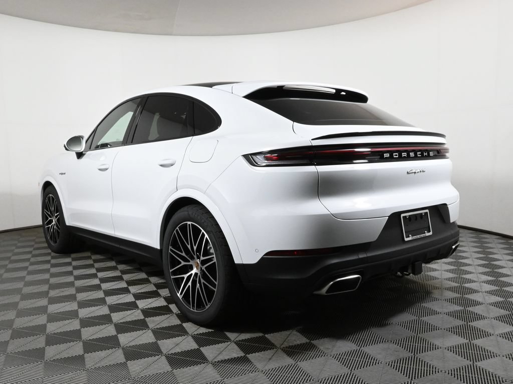 Used 2026 Porsche Cayenne E-Hybrid Coupe AWD/4WD image 3