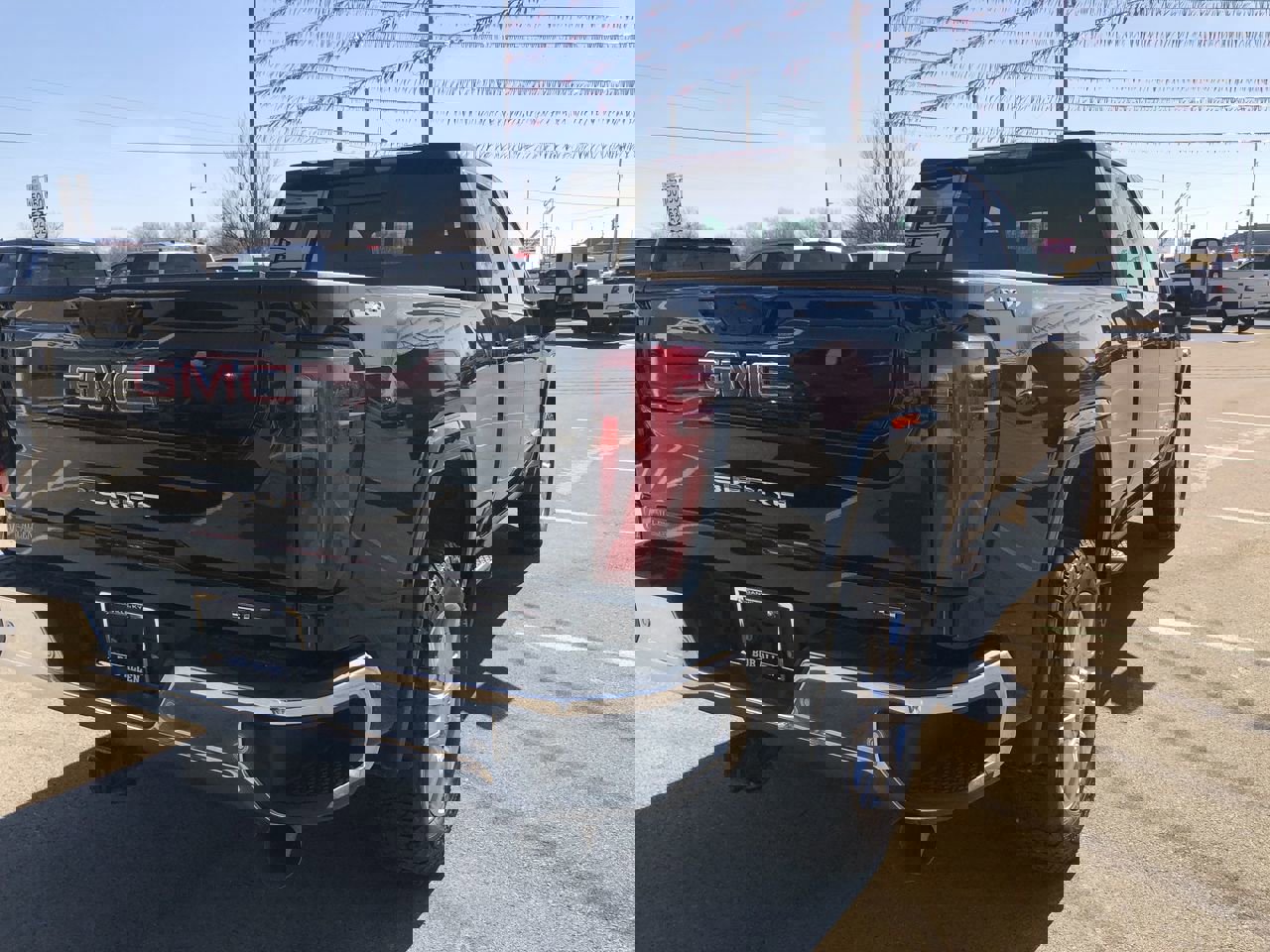 Used 2024 GMC Sierra 2500 SLT w/ SLT Convenience Package image 5