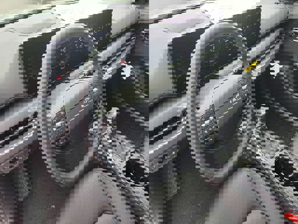 New 2026 Kia K4 EX image 21