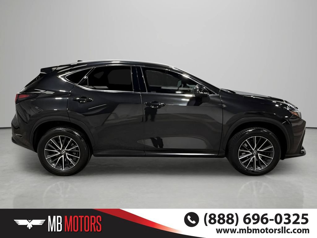 Used 2024 Lexus NX 250 FWD image 4