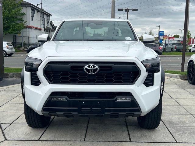 Used 2024 Toyota Tacoma TRD Off-Road AWD/4WD image 6