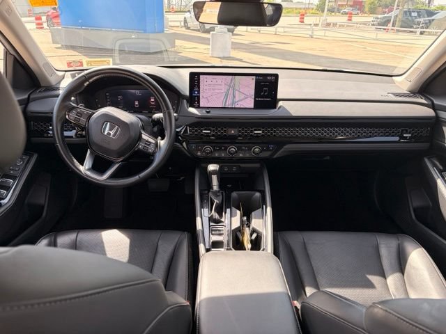 Used 2023 Honda Accord Touring image 9