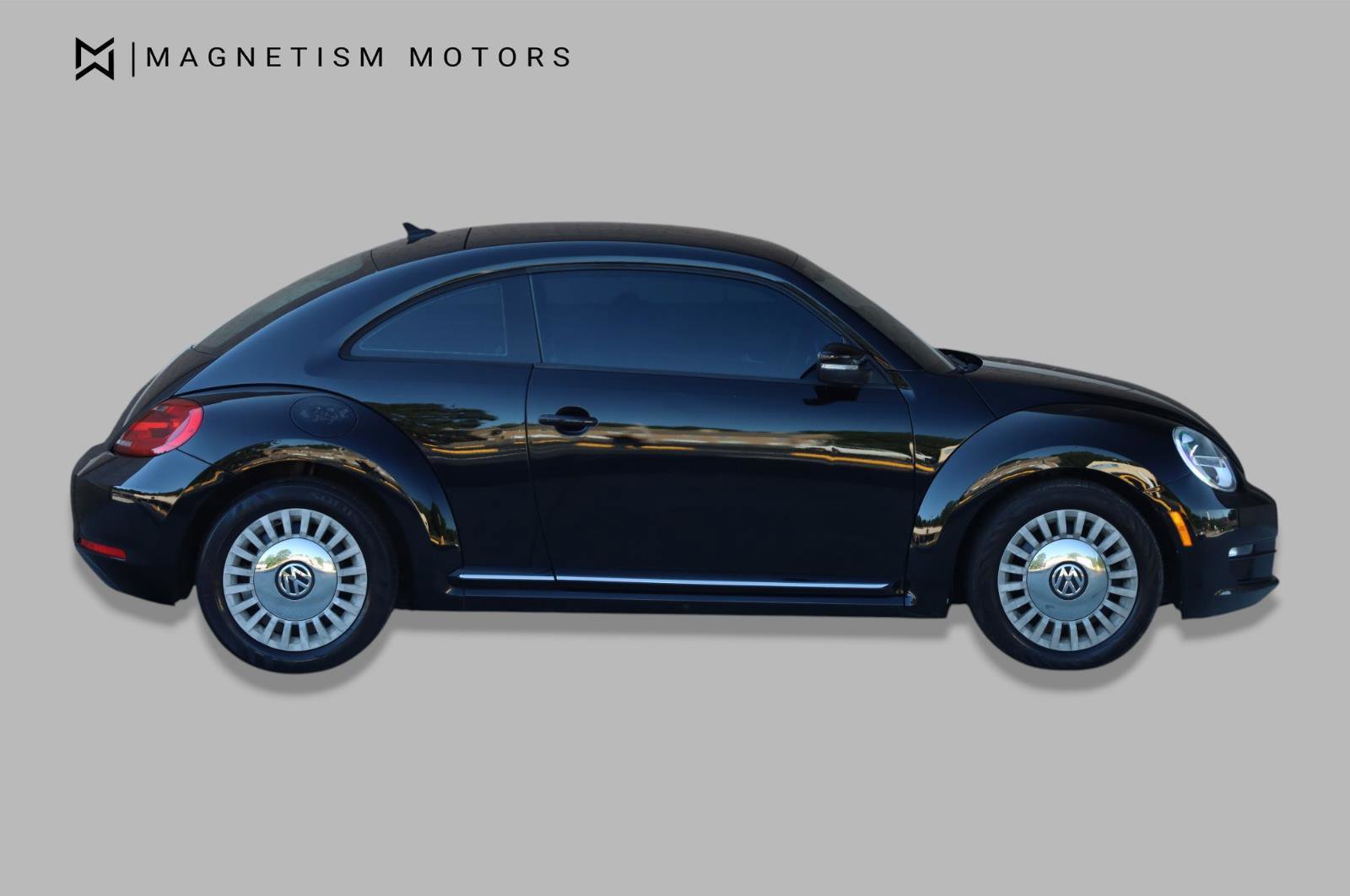 Used 2015 Volkswagen Beetle 1.8T FWD image 2
