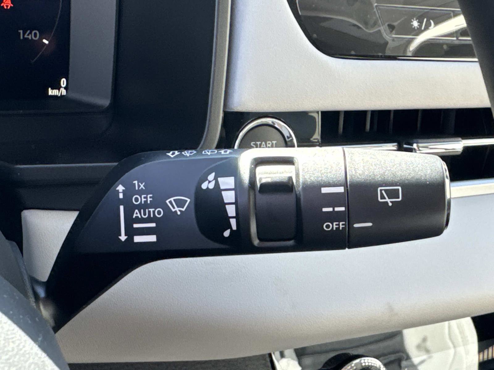 New 2026 Mitsubishi Outlander SE image 28