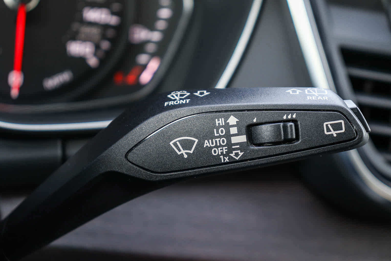 Used 2023 Audi Q5 2.0T Premium w/ Convenience Package image 33