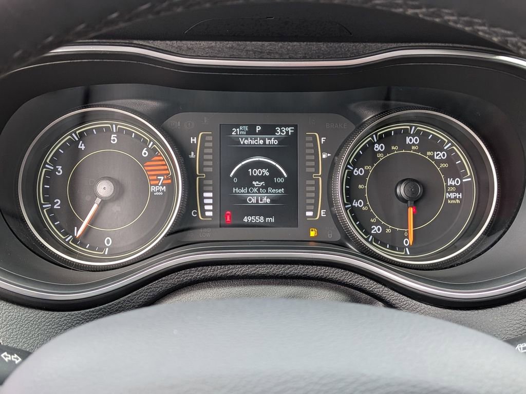 Used 2020 Jeep Cherokee Latitude Plus w/ Cold Weather Group image 25