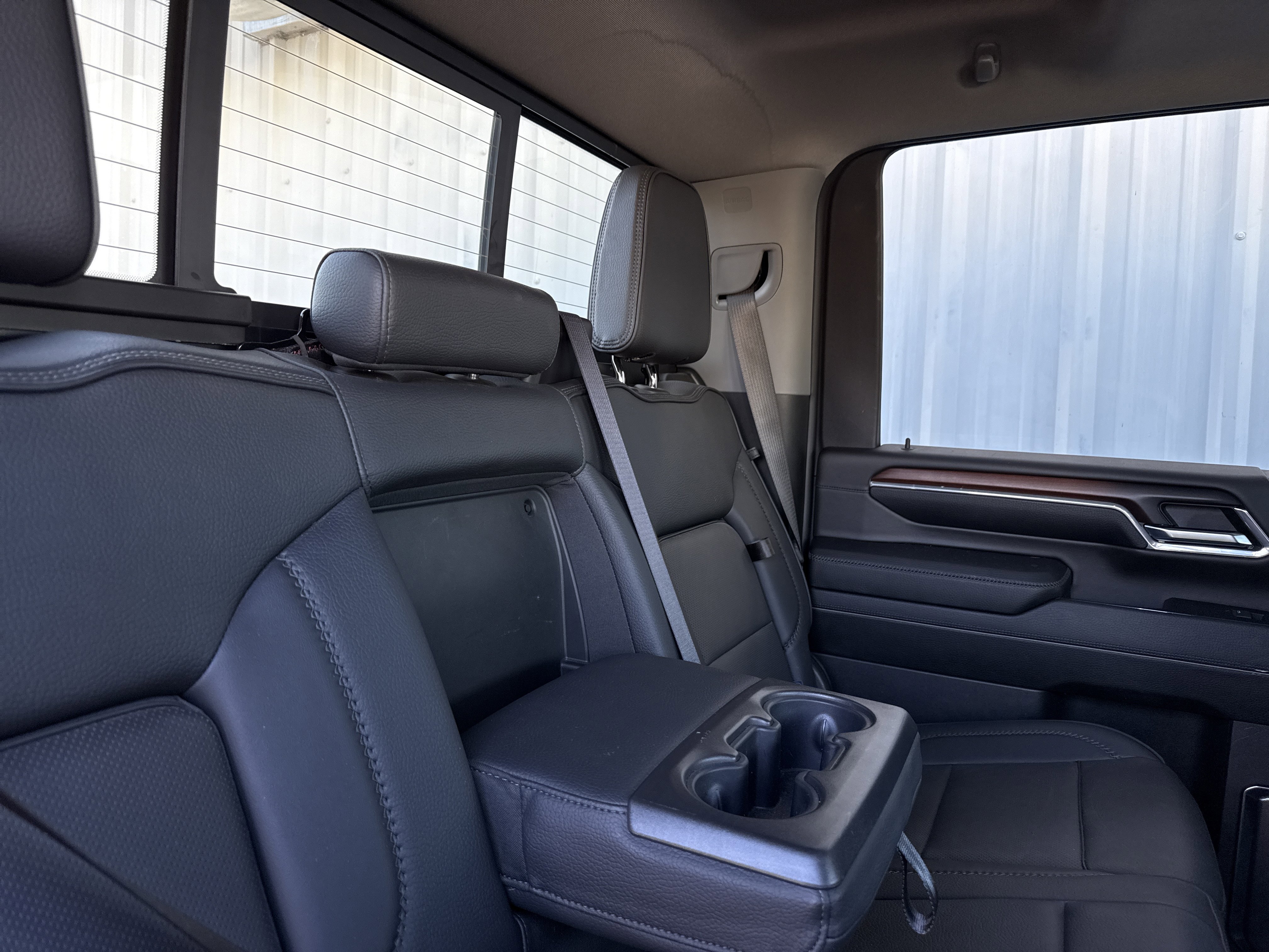 Used 2024 GMC Sierra 3500 Denali w/ Denali Reserve Package image 50