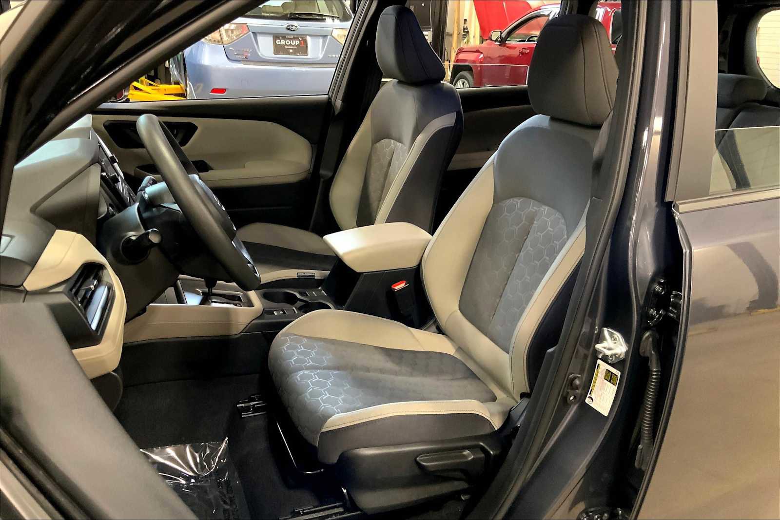 Certified 2025 Subaru Forester image 9