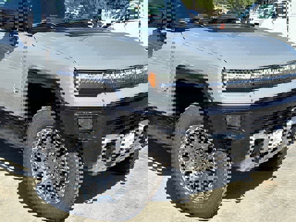 Used 2026 GMC Hummer EV SUV image 3