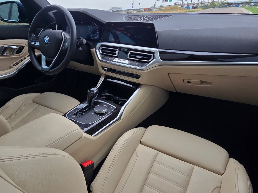 Used 2021 BMW 330e xDrive w/ Premium Package AWD/4WD image 28