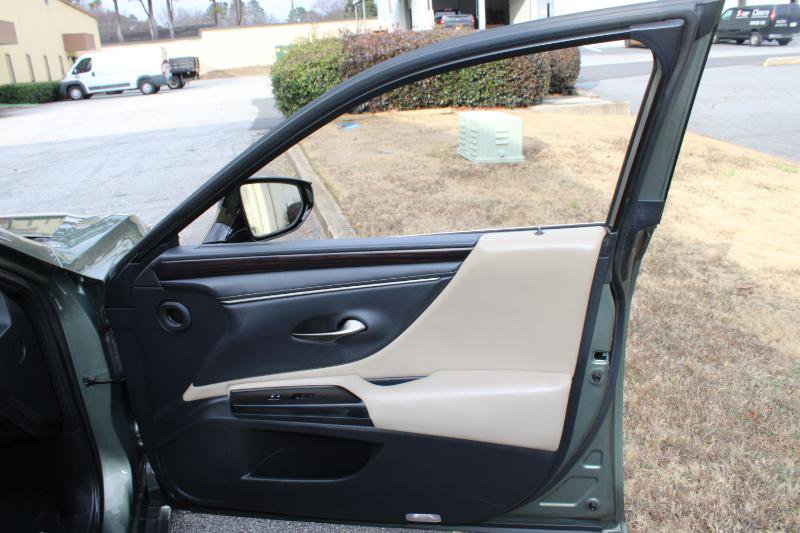 Used 2020 Lexus ES 350 w/ Premium Package FWD image 22