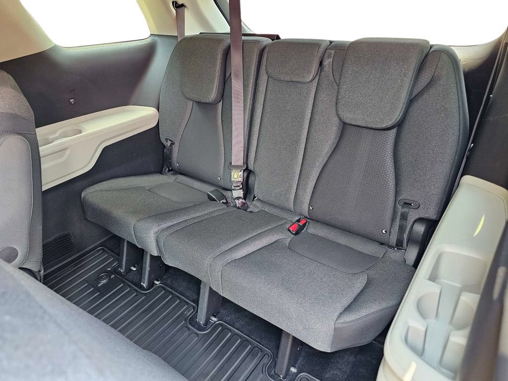 Certified 2023 Kia Carnival LX FWD image 35