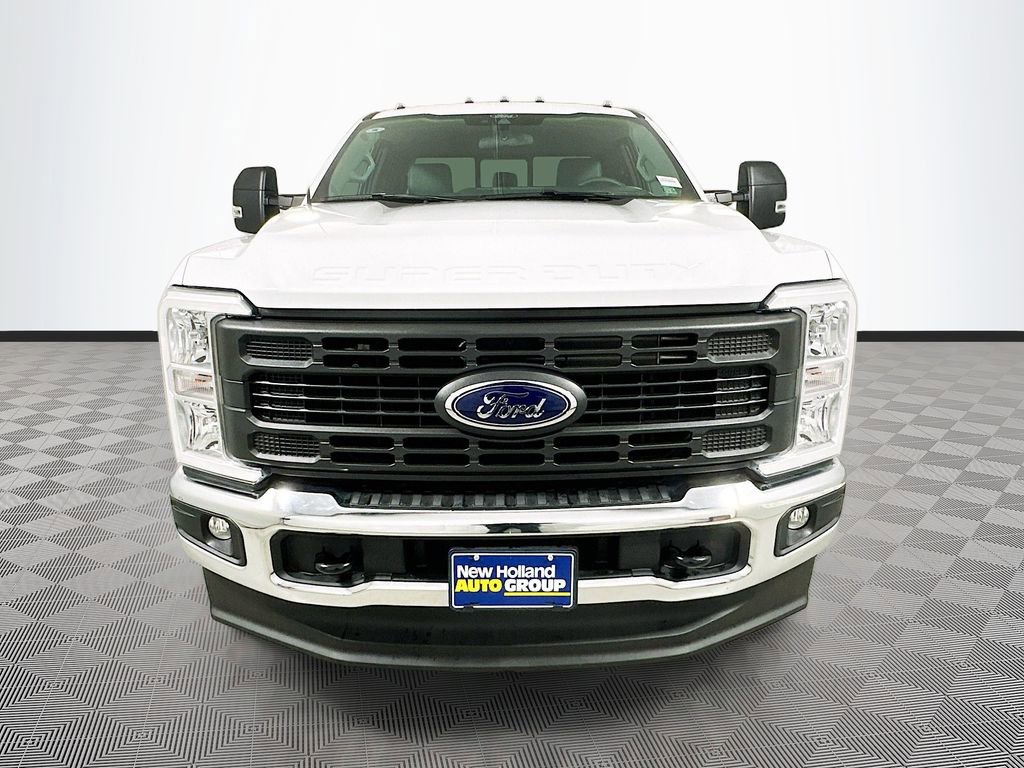 New 2026 Ford F350 XL w/ XL Chrome Package AWD/4WD image 2