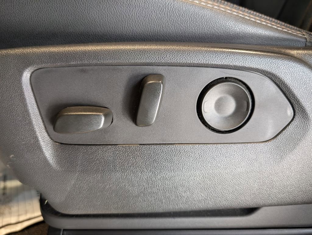 Used 2024 Chevrolet Silverado 2500 High Country w/ Technology Package image 24