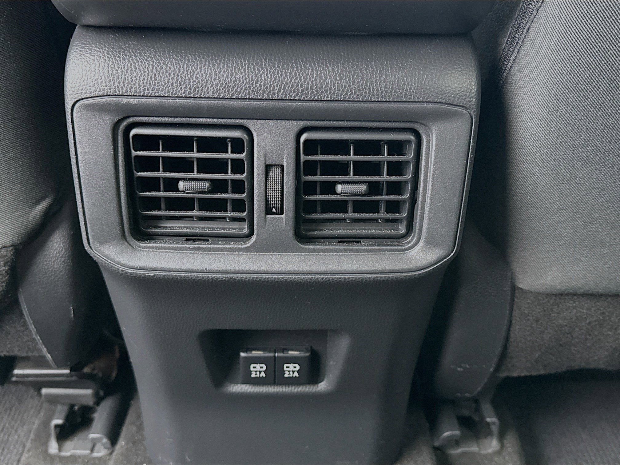 Used 2019 Toyota RAV4 XLE w/ Convenience Package image 17