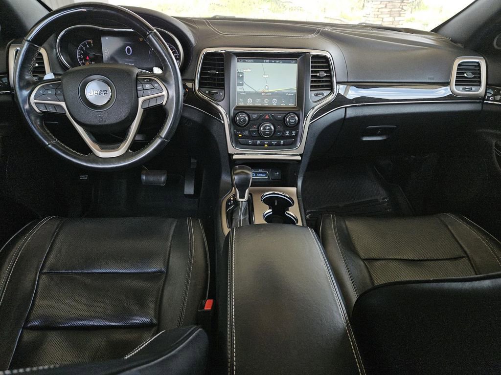 Used 2016 Jeep Grand Cherokee Overland image 11