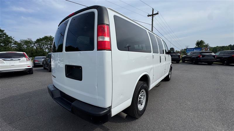 Used 2017 Chevrolet Express 2500 LS RWD image 27