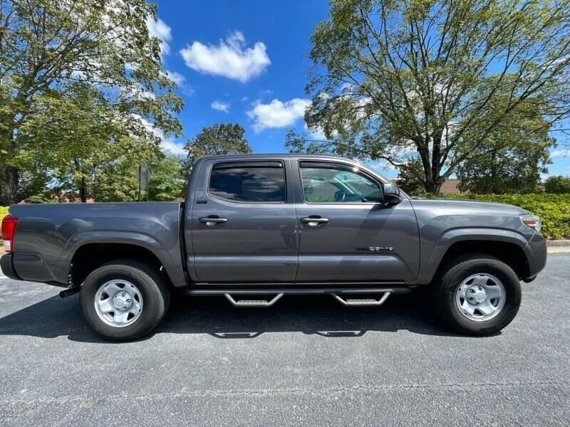 Used 2016 Toyota Tacoma SR5 RWD image 5