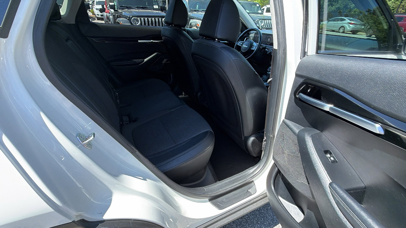 Used 2024 Kia Seltos S FWD image 21