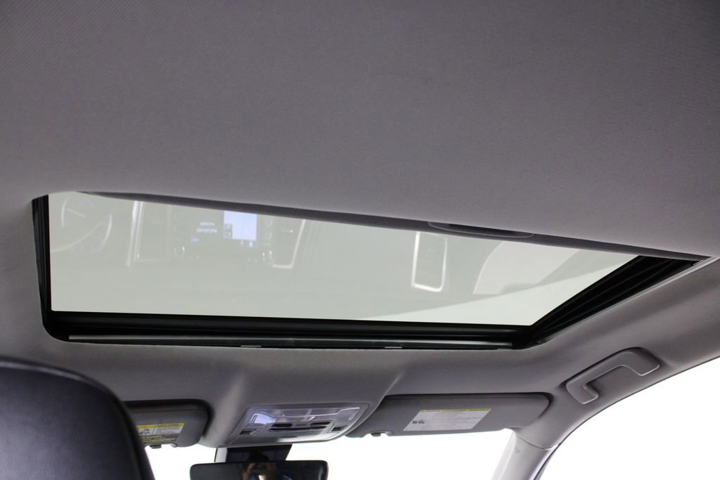 Used 2017 Toyota Highlander XLE image 22