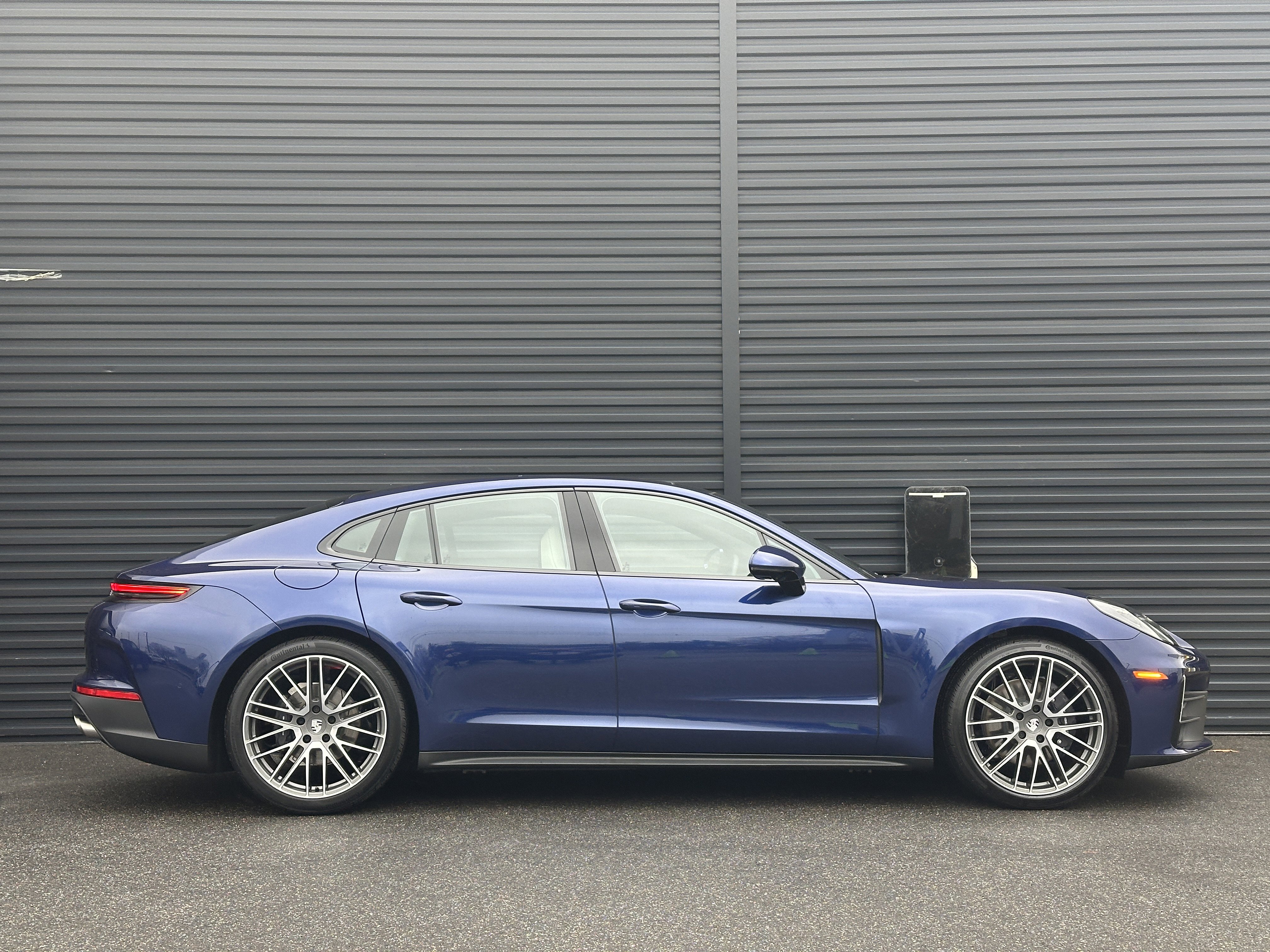 New 2026 Porsche Panamera 4 image 9