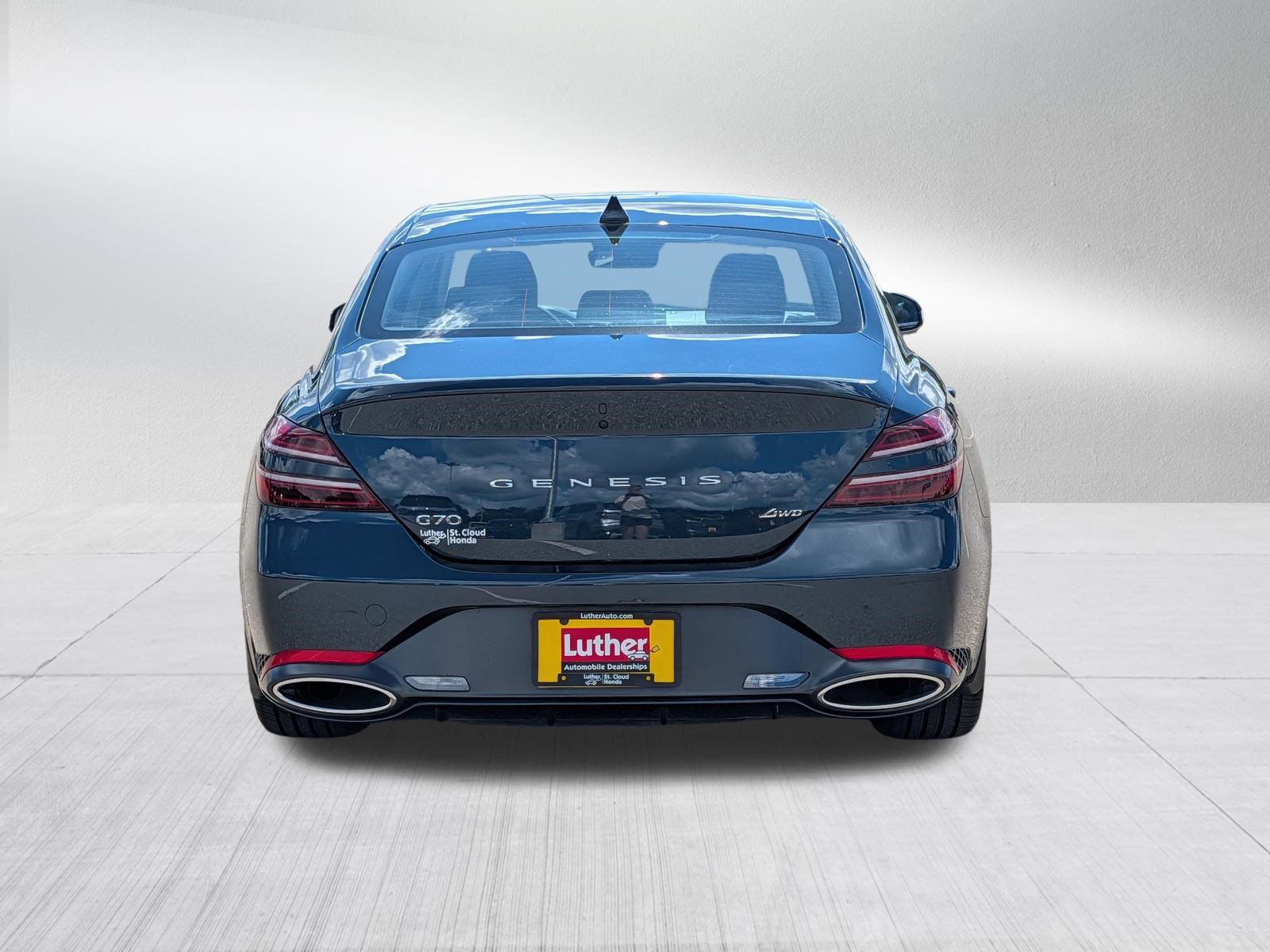 Used 2024 Genesis G70 2.5T AWD/4WD image 6