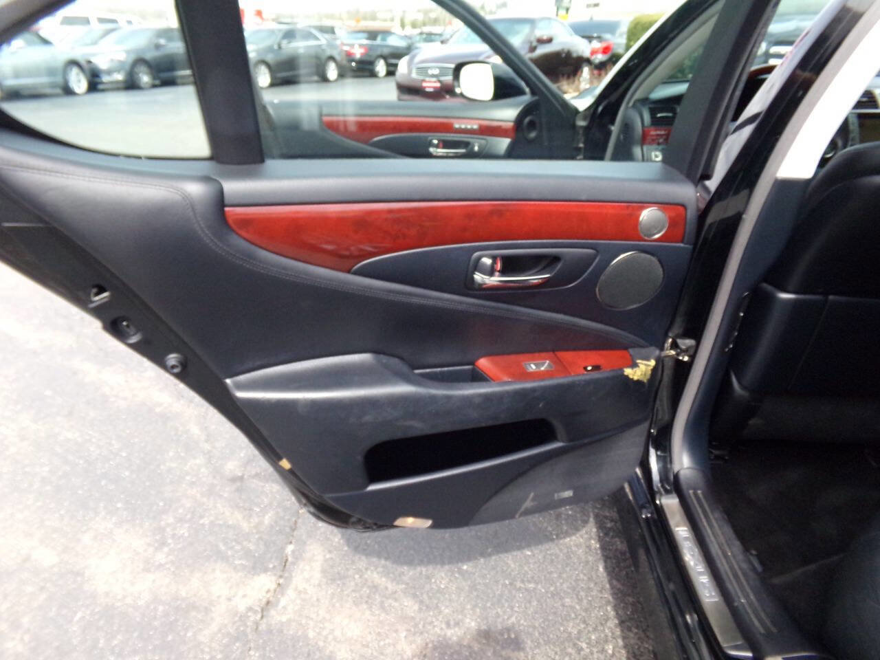 Used 2010 Lexus LS 460 AWD image 14