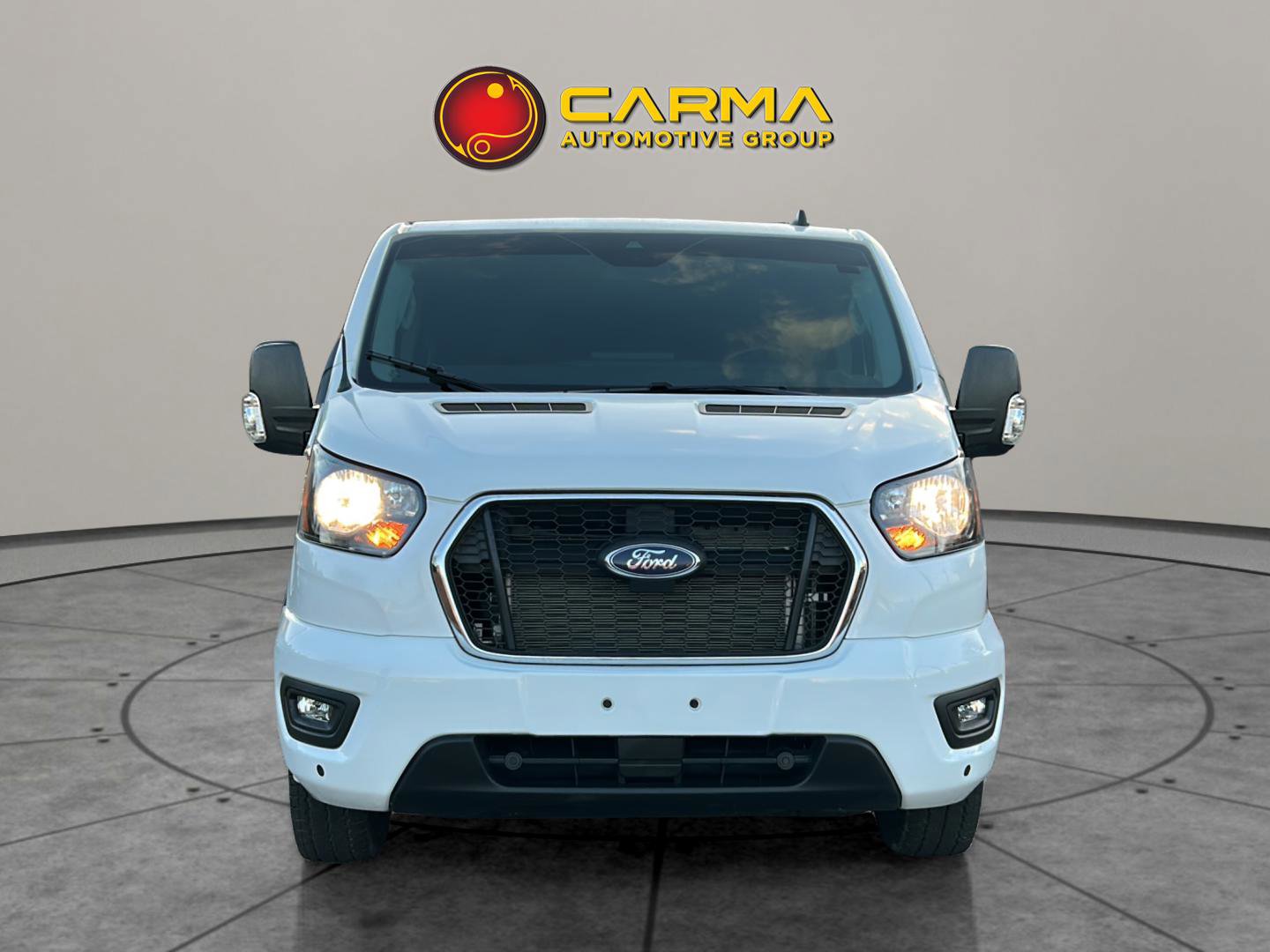 Used 2025 Ford Transit 350 XLT image 12