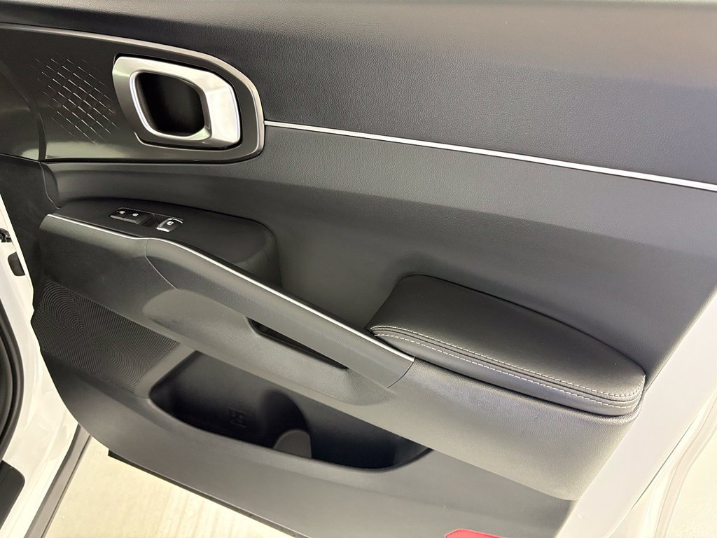 New 2026 Kia Sorento LX FWD image 43
