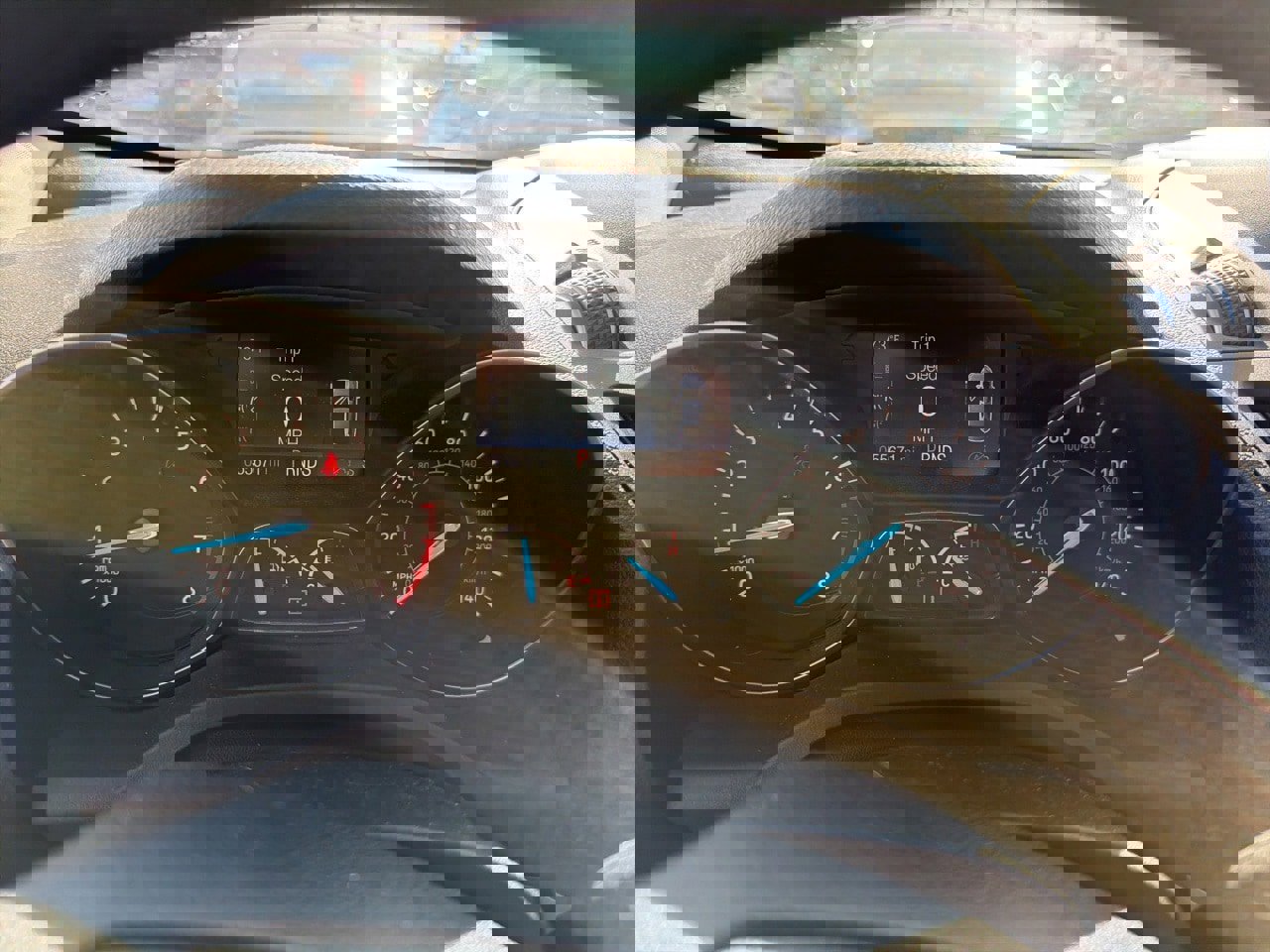 Used 2018 Ford Escape SE w/ SE Sync 3 Package image 5