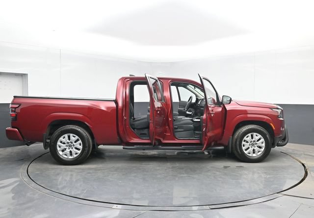Used 2024 Nissan Frontier SV RWD image 50