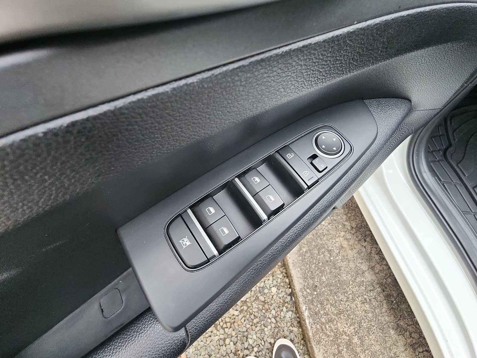 Used 2019 Kia Forte LXS image 14