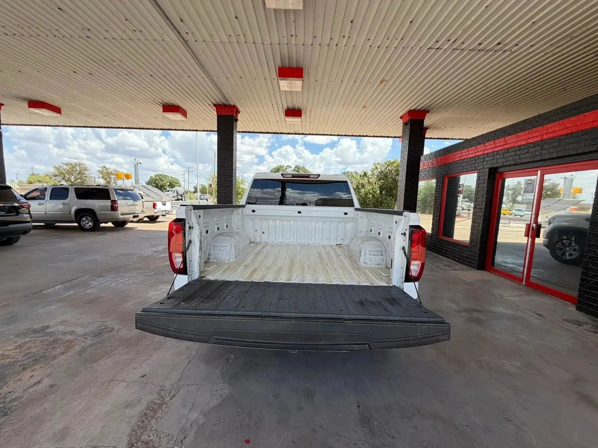 Used 2022 GMC Sierra 1500 Pro w/ Trailering Package AWD/4WD image 16