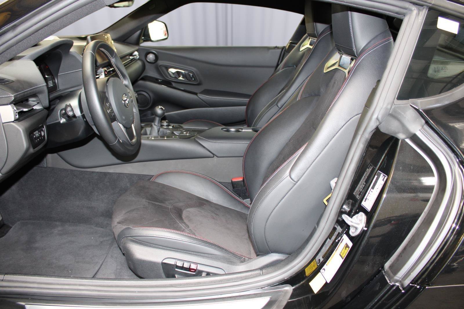Certified 2025 Toyota Supra RWD image 45