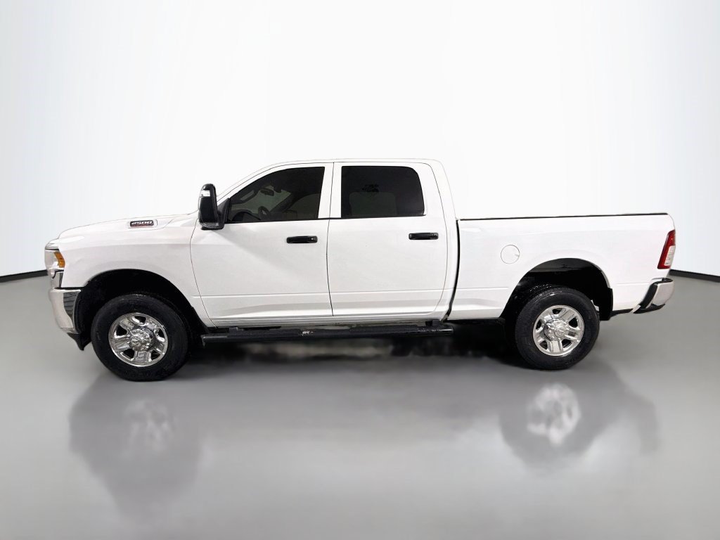 Used 2024 RAM 2500 Tradesman w/ Chrome Appearance Group AWD/4WD image 6