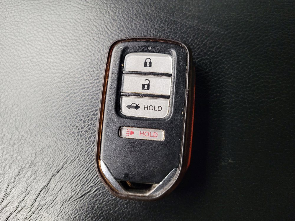 Used 2018 Honda Accord Sport image 32