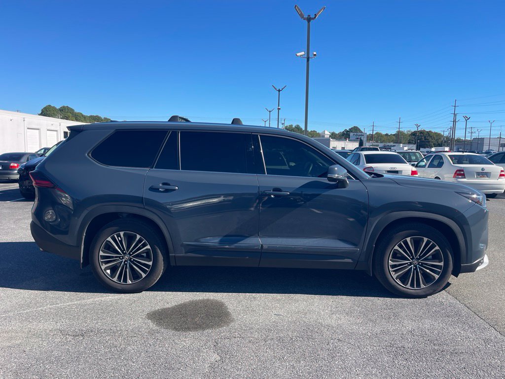 Used 2025 Toyota Grand Highlander AWD Hybrid image 6