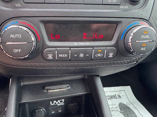 Used 2014 Kia Forte Koup SX w/ SX Premium Package image 38