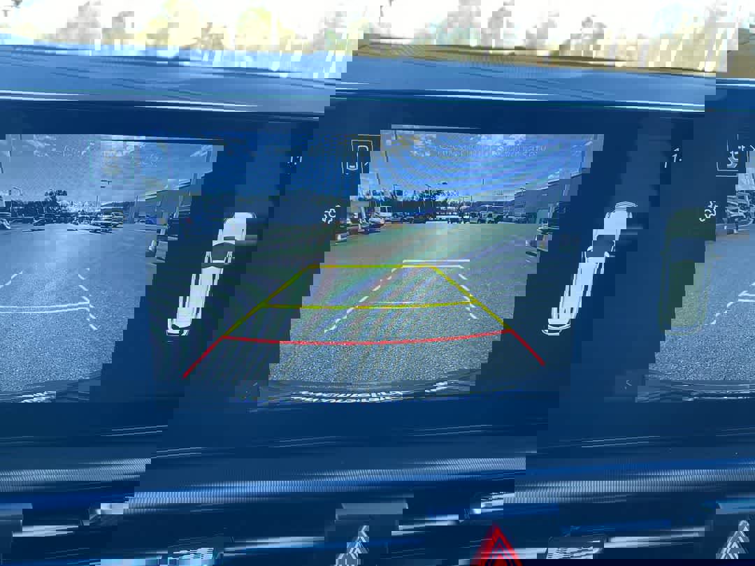 New 2026 Kia Sportage EX image 17