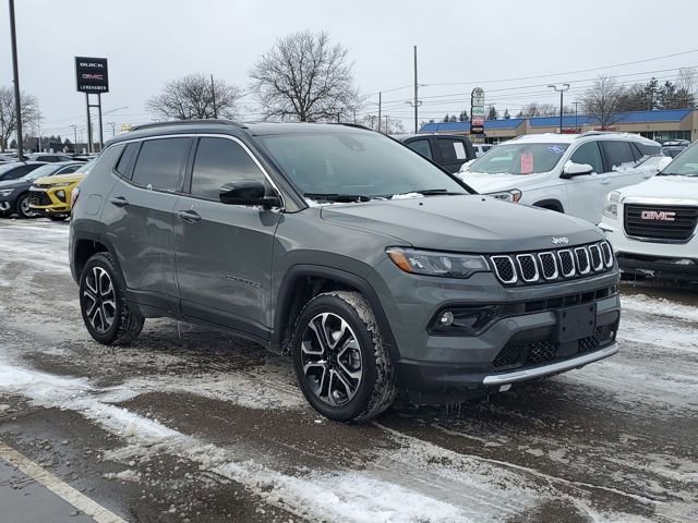 Used 2024 Jeep Compass Limited image 2