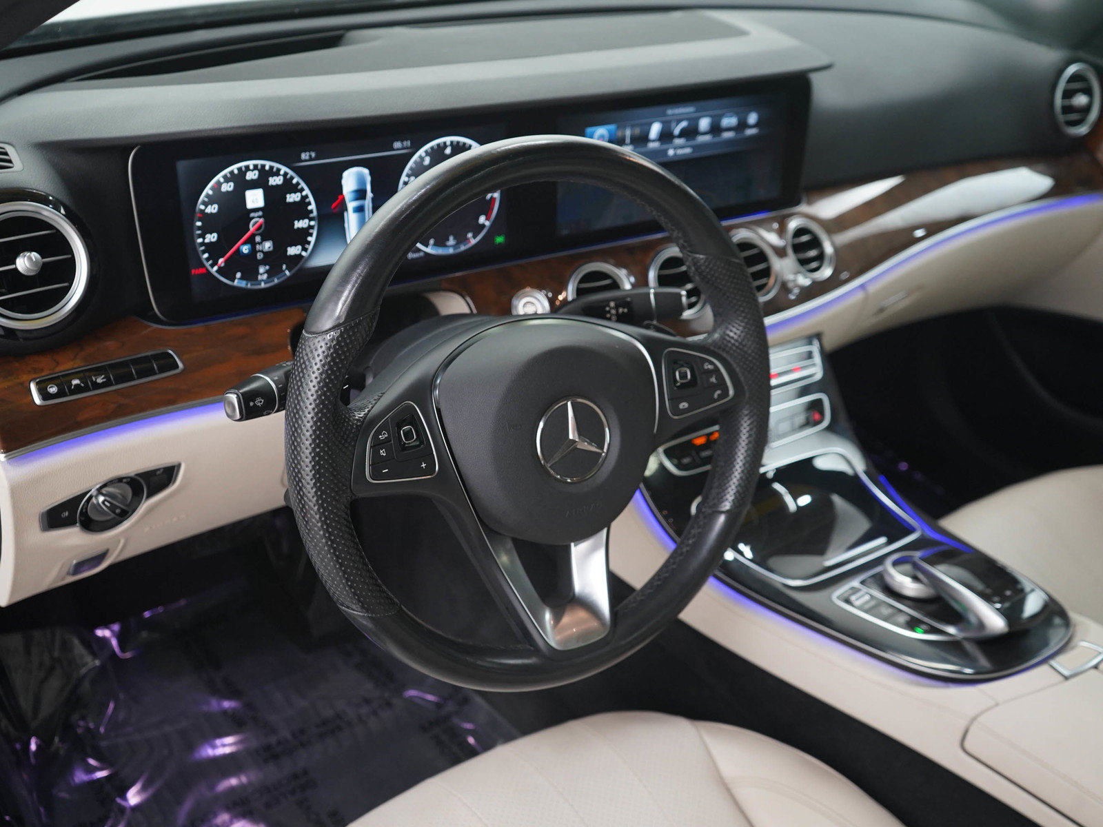 Used 2017 Mercedes-Benz E 400 4MATIC Wagon image 22