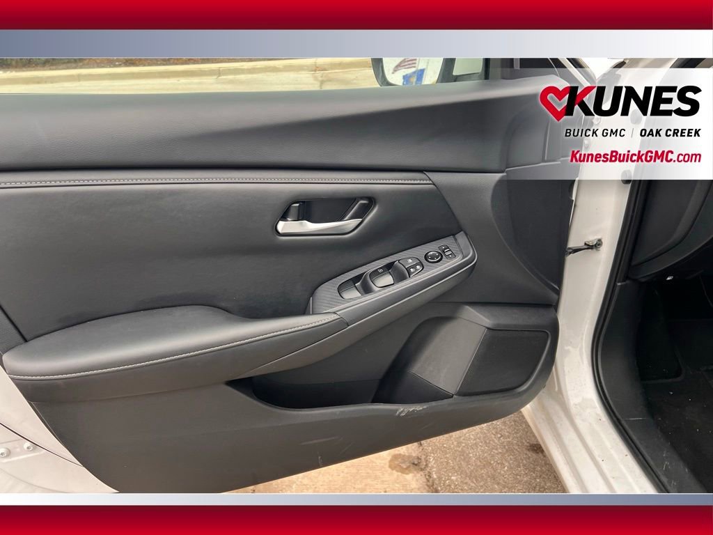 Used 2024 Nissan Sentra SV image 7